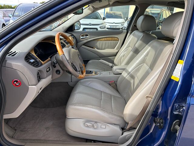 JAGUAR S TYPE 3.0 EXECUTIVE AUTO SPANISH LHD IN SPAIN 100000 MILES SUPERB 2001